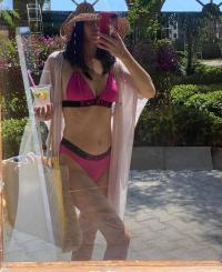 Aksaray Escort Yeşim Cinselliğin Tutkusuyla Sikişmek İstiyor